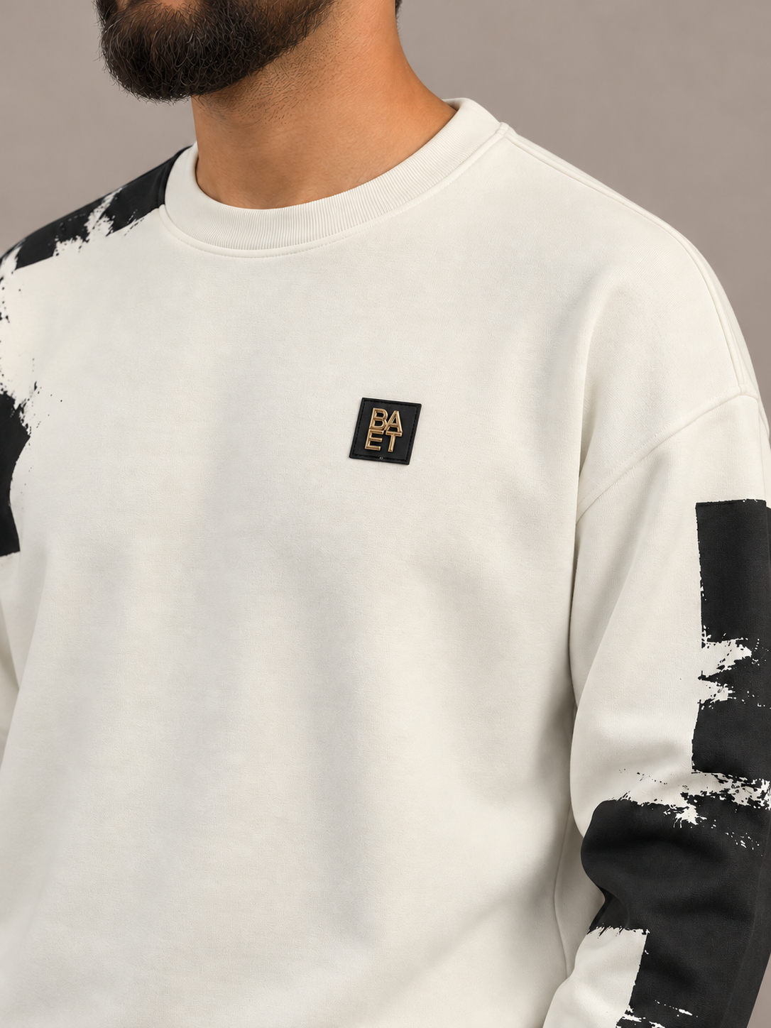 Off-white crewneck with gold BEAT patch BEAT Off-White Brush Paint Crewneck Sweatshirt ( full set ) - Image 1